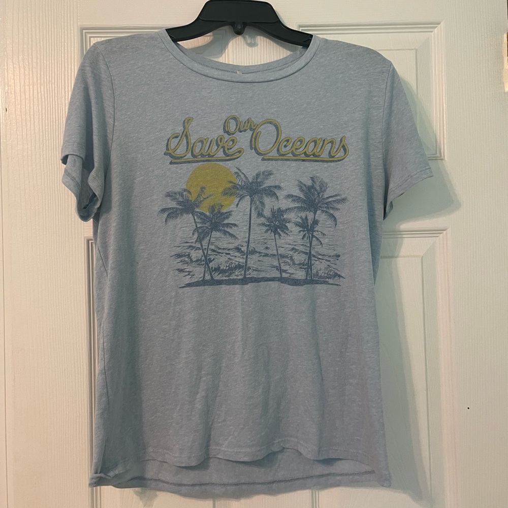 Trendy Graphic T-Shirt